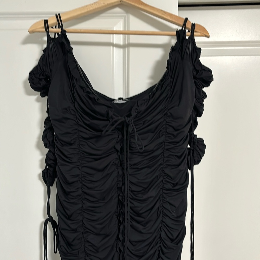 Sexy black scrunch off the shoulder dress string ties 3/4 sleeve stretchy midi